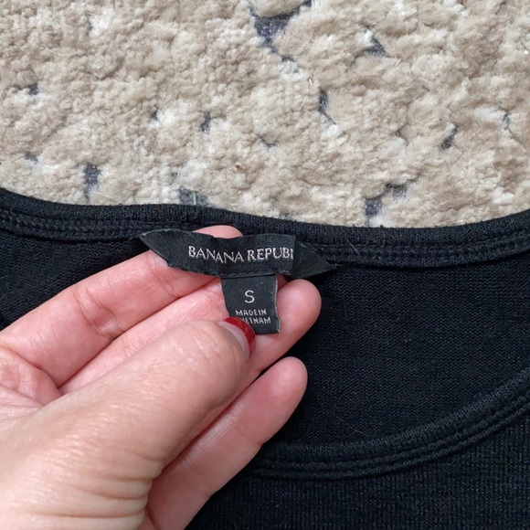 Banana Republic soft knit tee - Picture 3 of 3